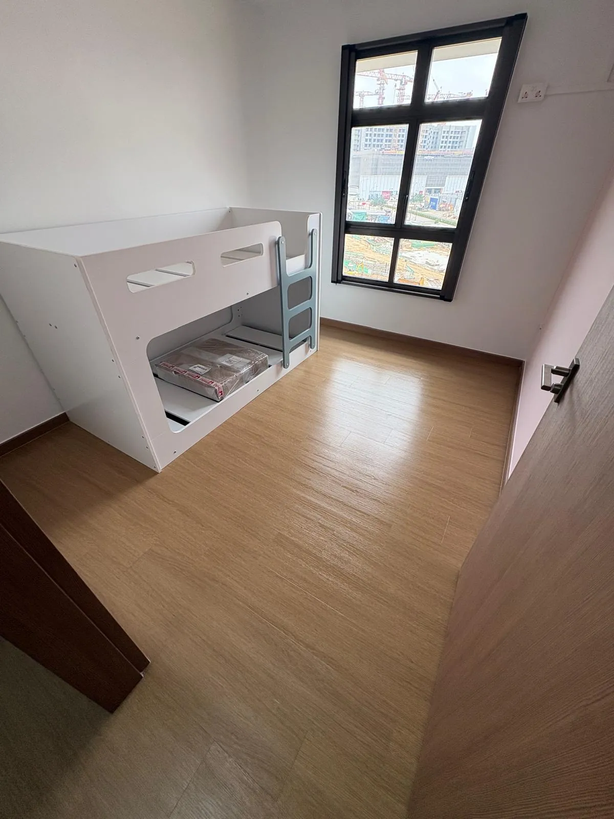 Bedroom after cleaning